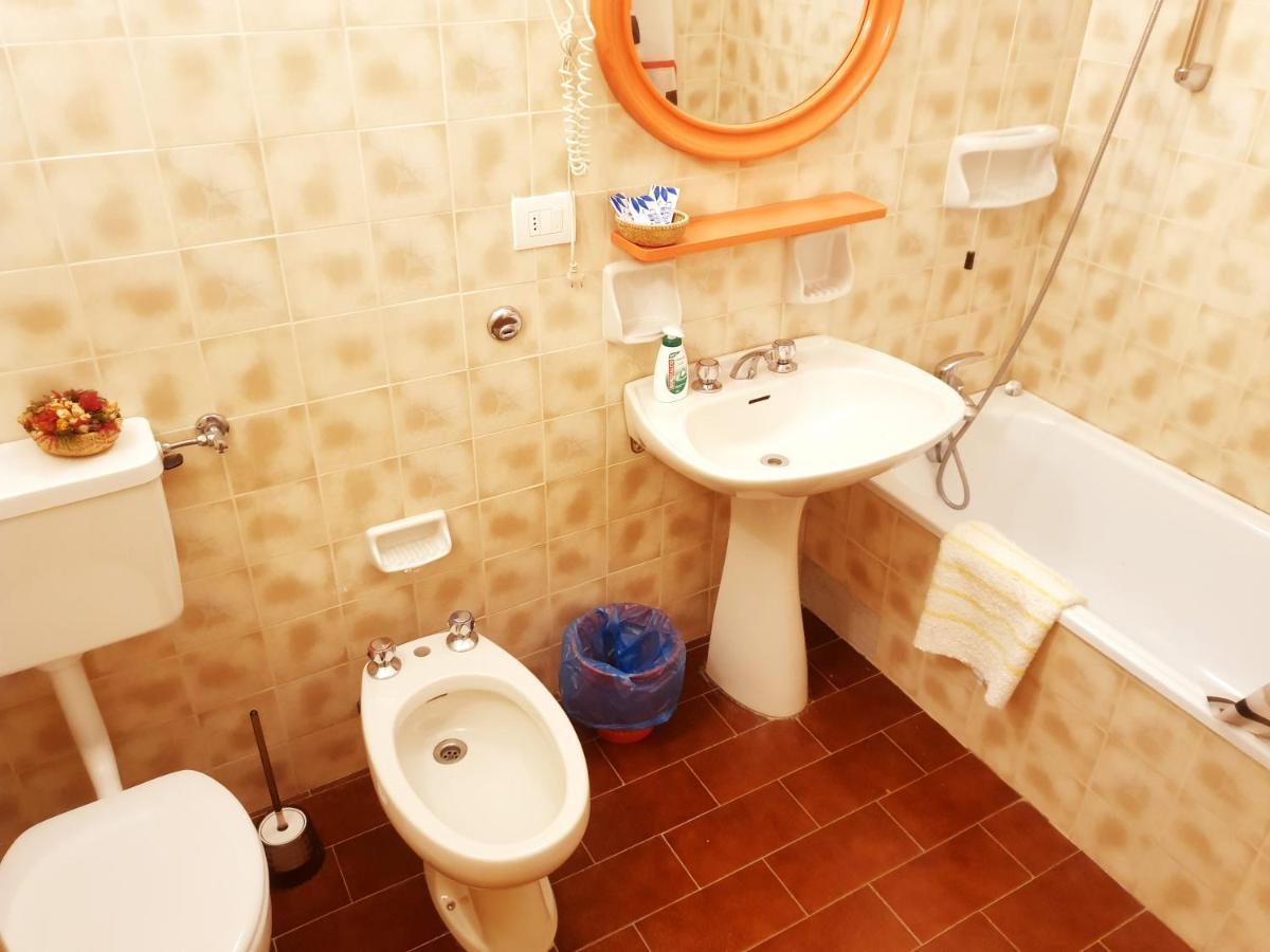 Albergo Trieste Lorenzago Di Cadore Exterior foto